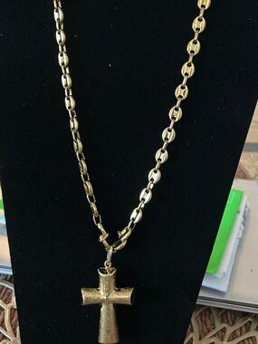 Gold Cross Pendant Necklace - Women Jewelry